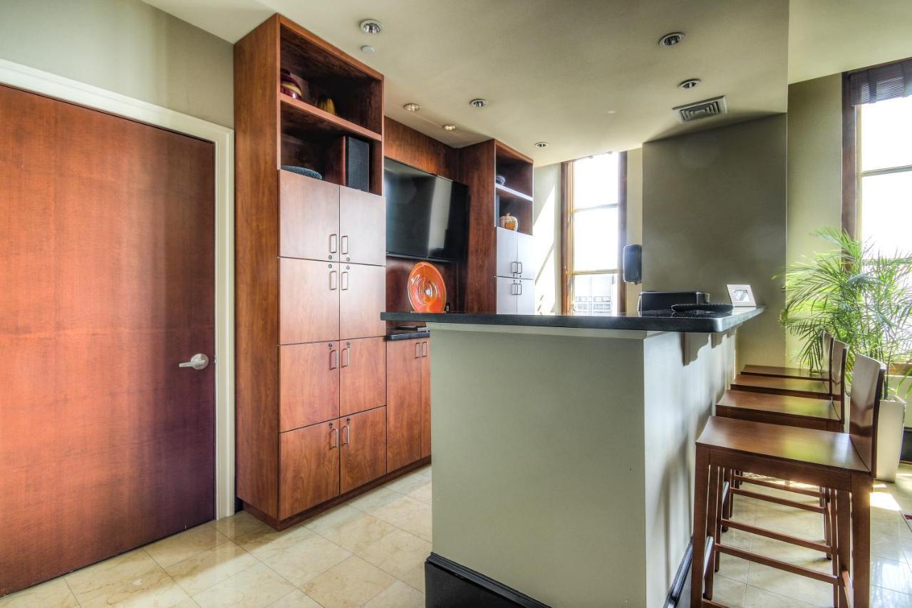 Chase Penthouse At 39 West Baltimore Inner Harbor Convention Center Free Indoor Parking One And Two Bedrooms ภายนอก รูปภาพ